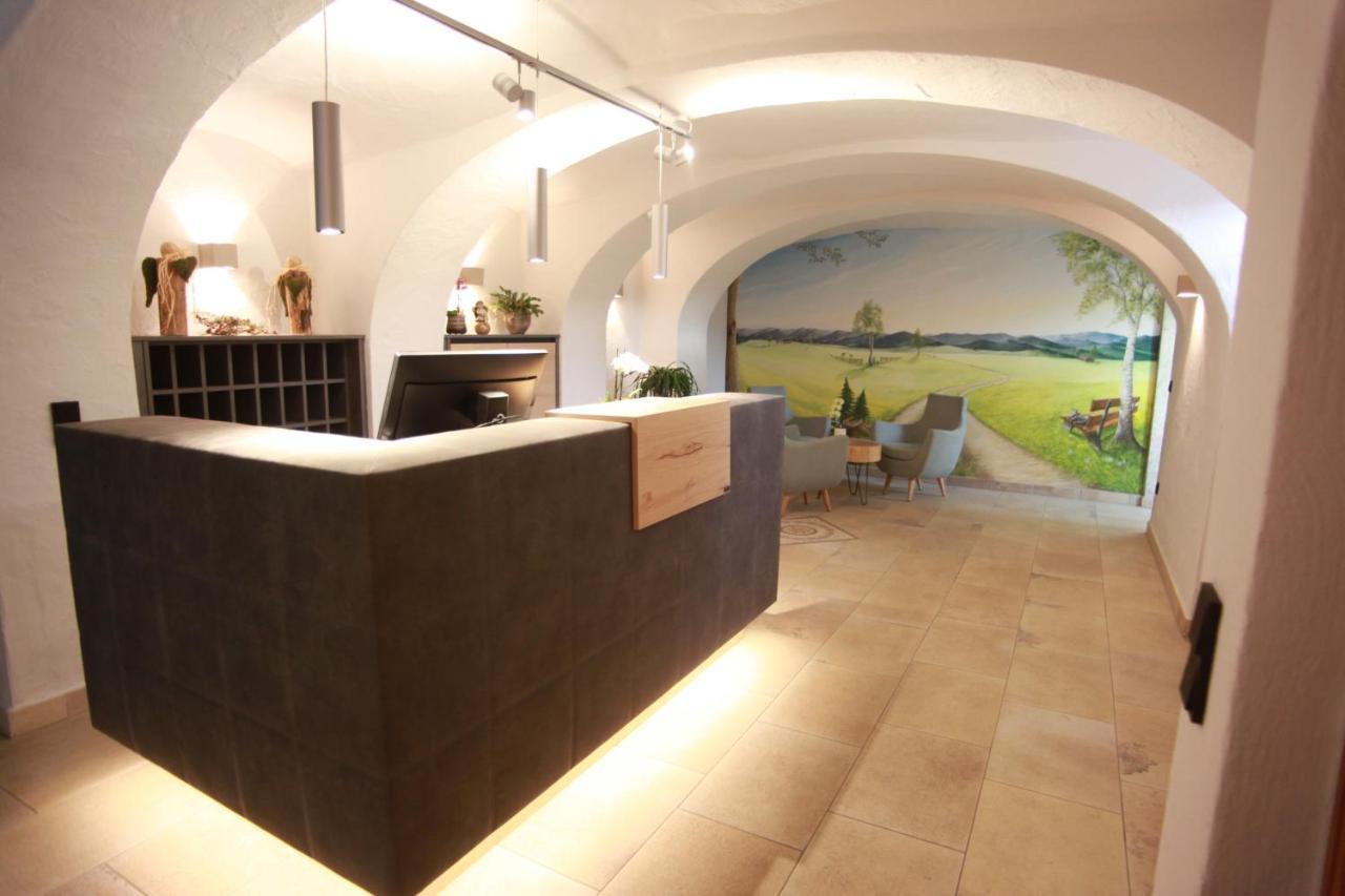 Landhotel Donaublick Obernzell ภายนอก รูปภาพ