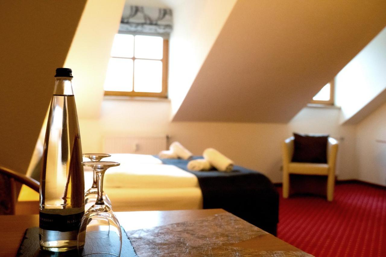 Landhotel Donaublick Obernzell ภายนอก รูปภาพ