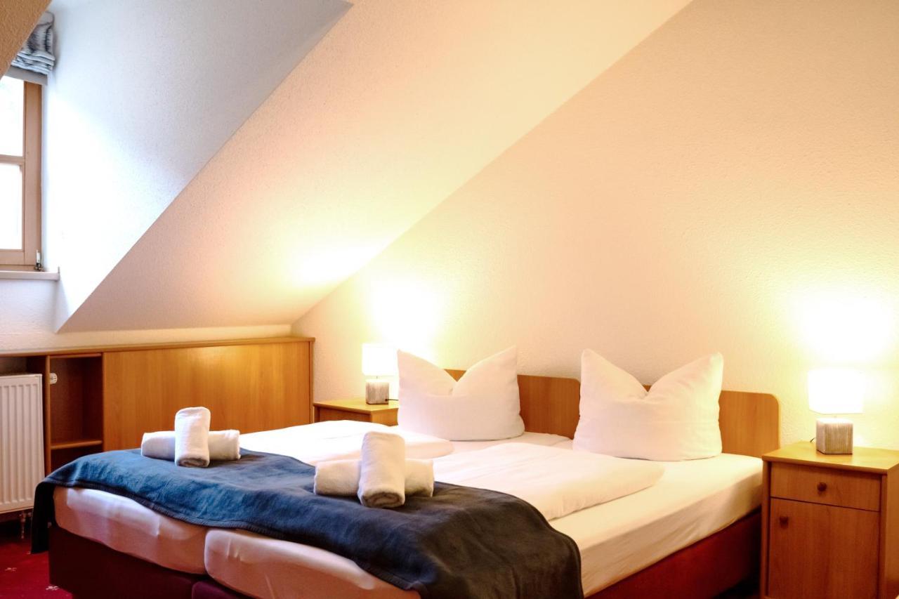 Landhotel Donaublick Obernzell ภายนอก รูปภาพ